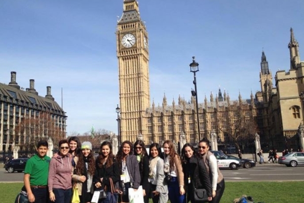 London-Walking-Tours-for-International-School-Groups19.jpg