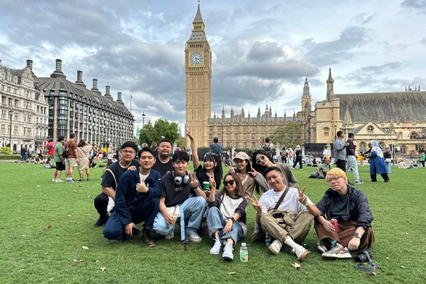 London-Walking-Tours-for-International-School-Groups33.jpg