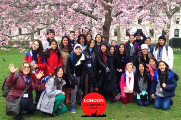 London-Walking-Tours-for-International-School-GroupsInternational-Student-London-Tours-11.jpg