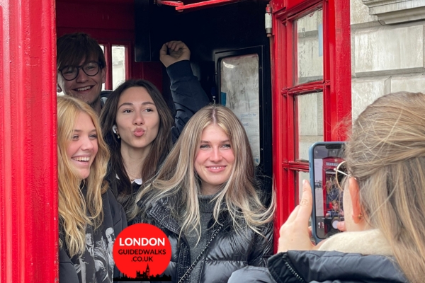 London-Walking-Tours-for-International-School-GroupsInternational-Student-London-Tours-9.jpg